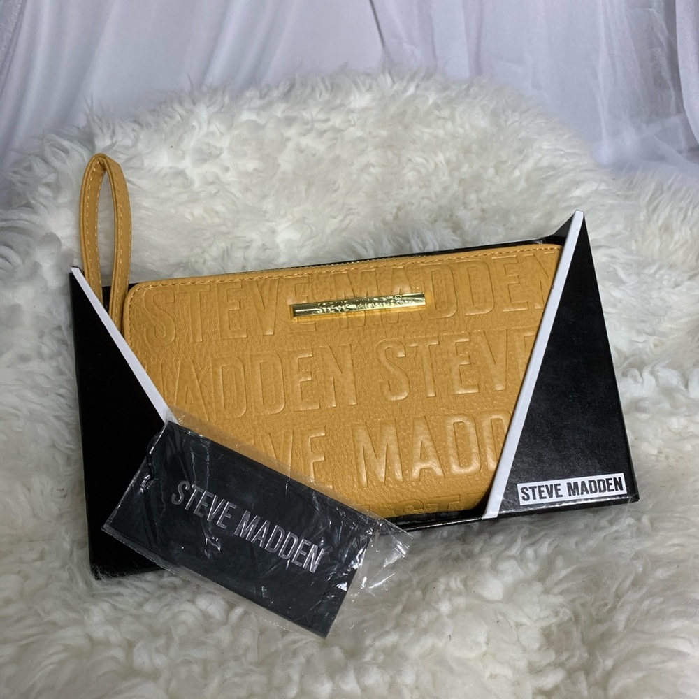 Steve Madden Mustard Yellow Embossed Wristlet Clutch